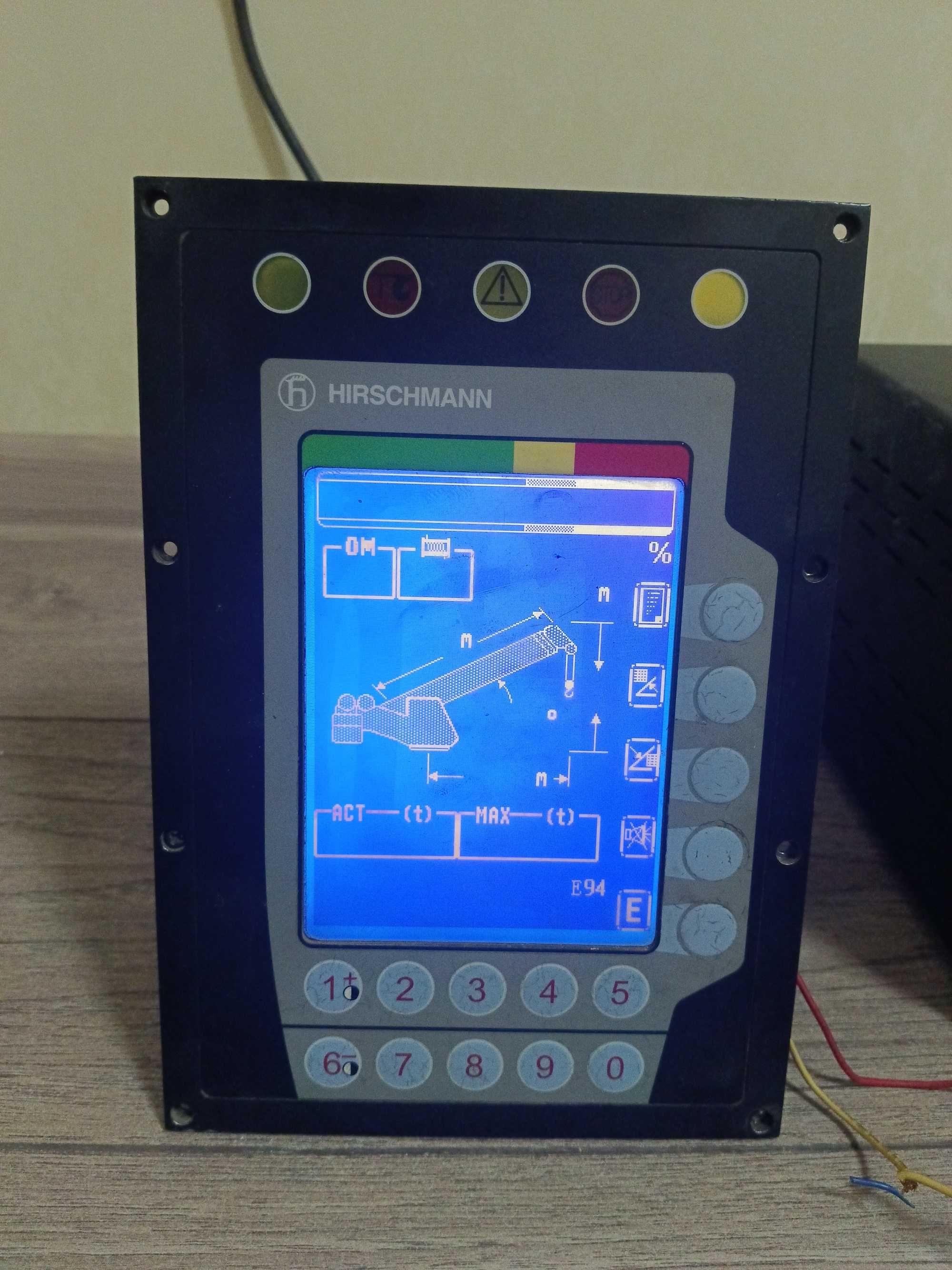 Монитор автокрана xcmg QY25K IC3600