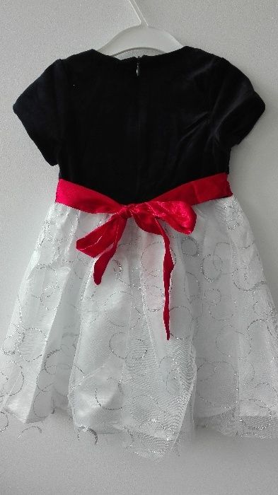 REDUCERE-Rochita NOUA alba, de ocazie, bebelus 18 luni