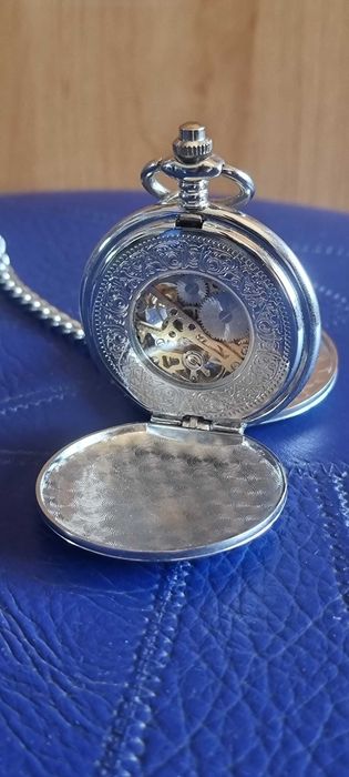Ceas de buzunar clasic schelet | Akribos XXIV AK609 - Eleganță