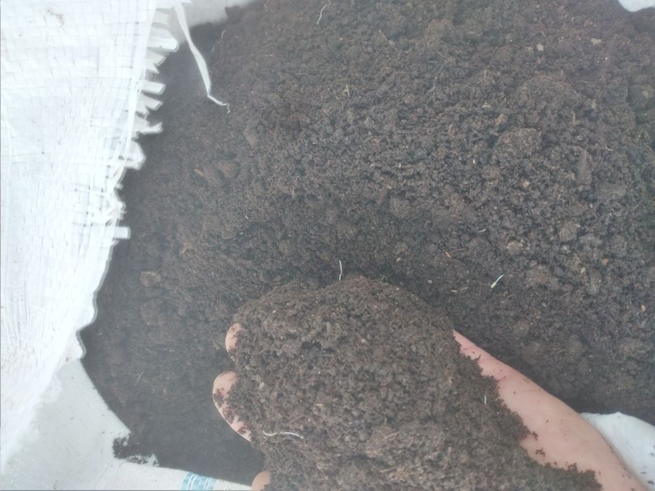 Biogomus sotiladi qopi 40000som kota qop rostakasim chuvalchen yegan