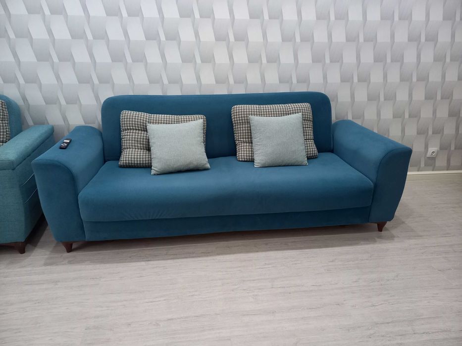 Дивани с креслами