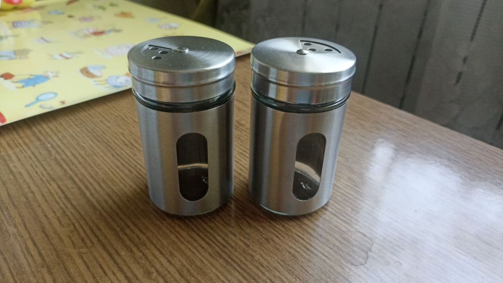 Солонки НОВЫЕ ( 2 штуки)