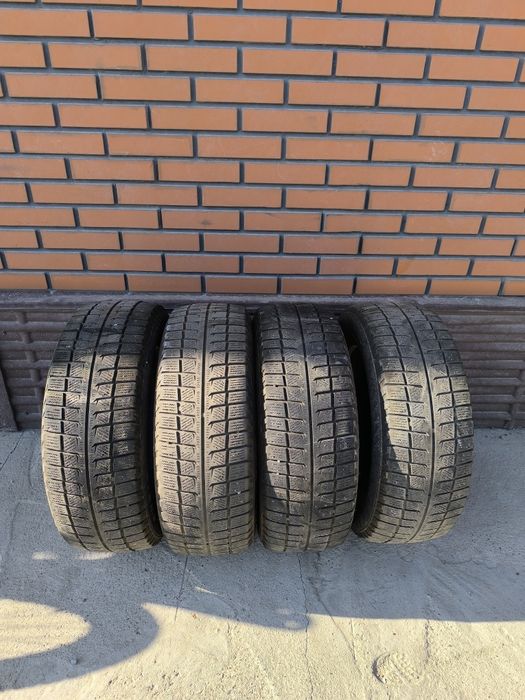 Қыстық дөңгелек Goodride 215×60×r16
