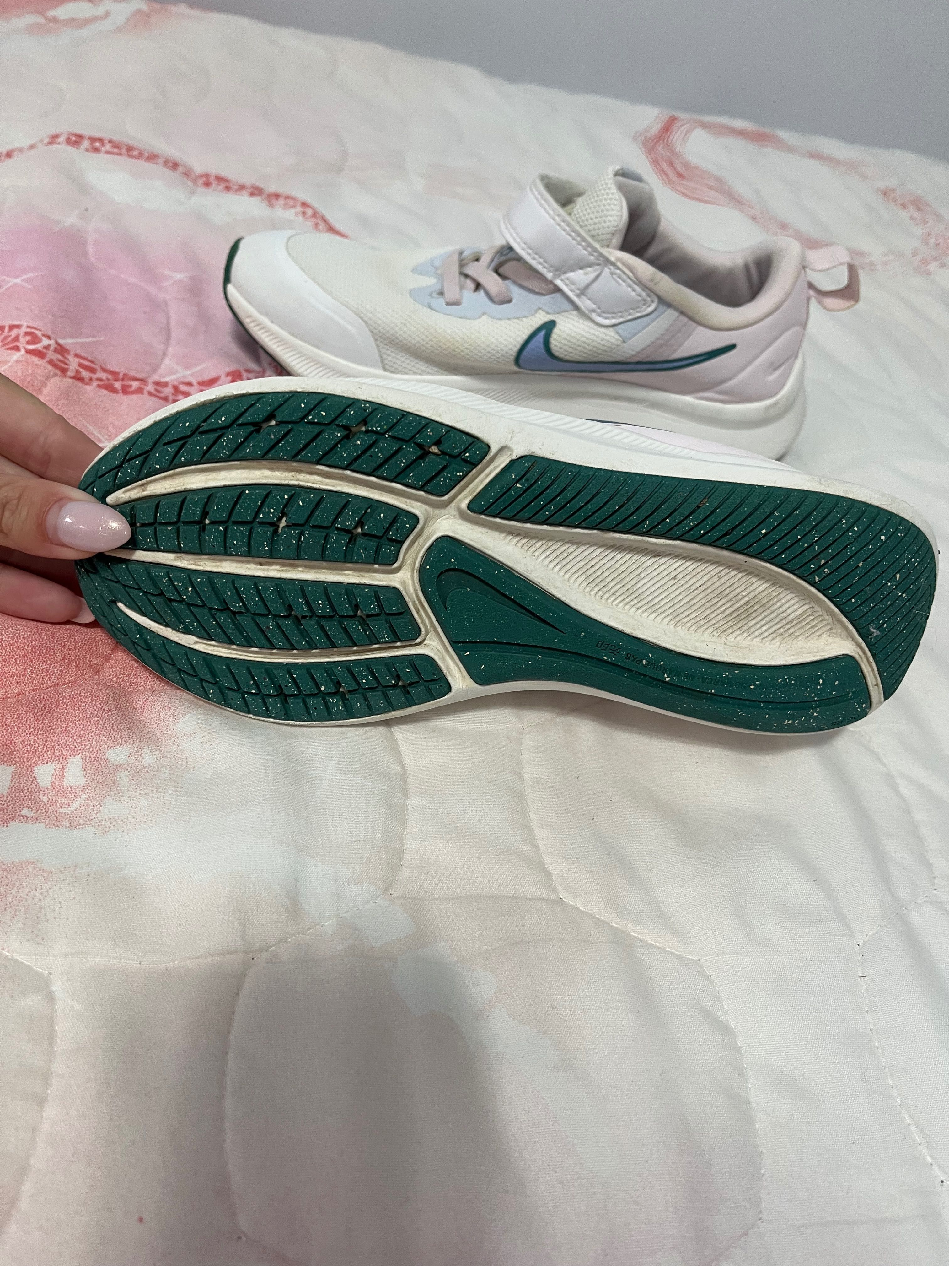 спортни обувки Nike
STAR RUNNER 3 PSV.