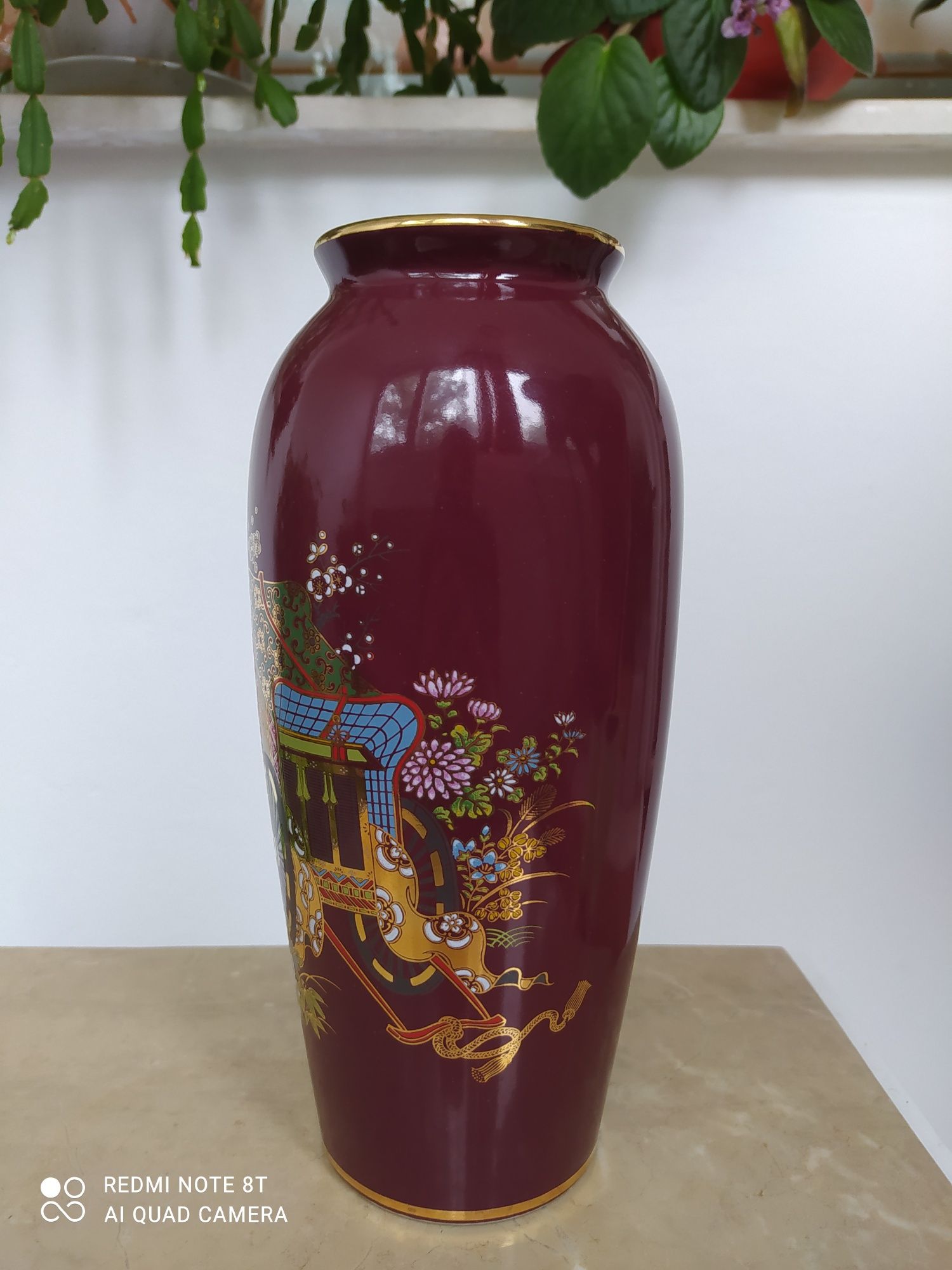 Японска ваза от фина керамика