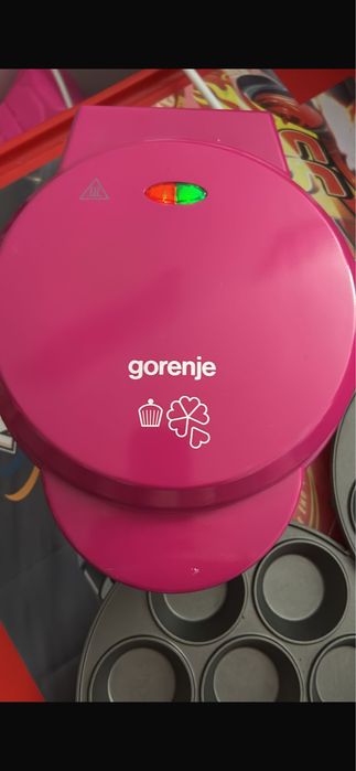 Aparat waffle si briose