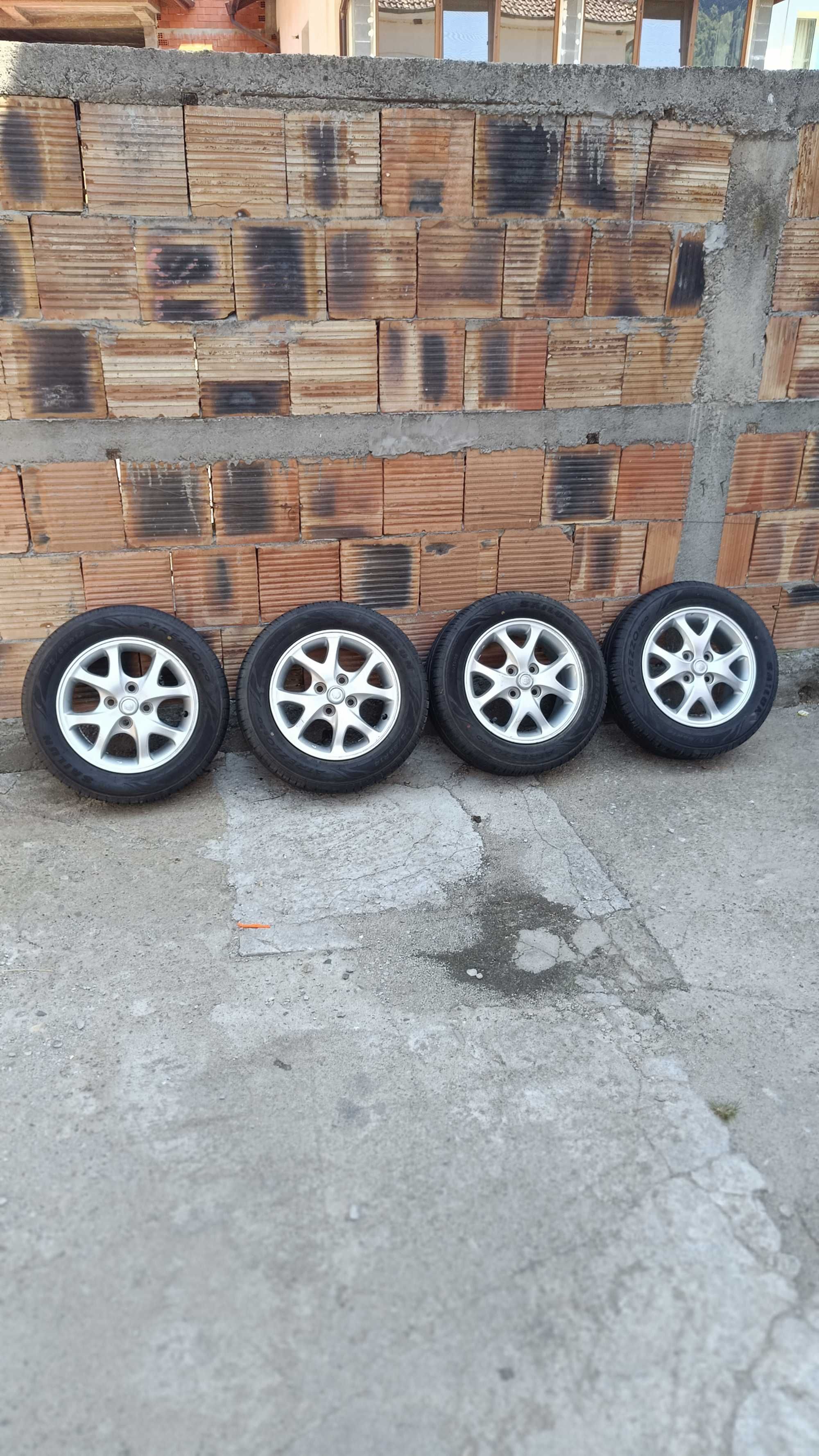 Гуми с джанти за Toyota Yaris