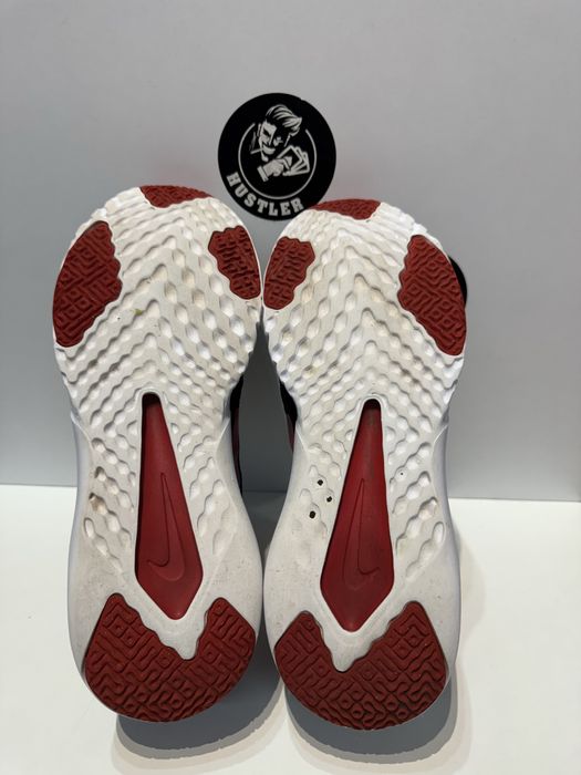 Маратонки NIKE RENEW .Номер 45