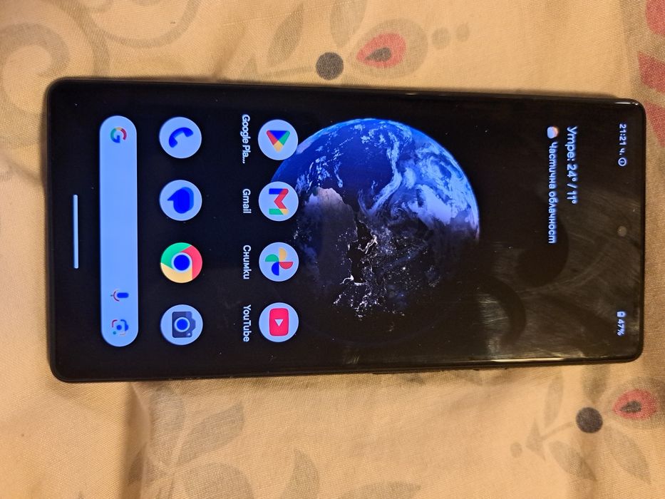 Google Pixel 6 телефон