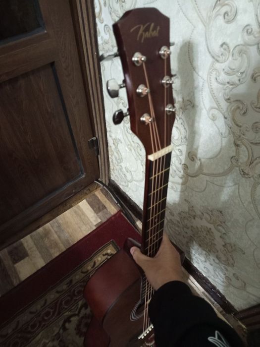 Акустическая гитара Kabat с чехлом