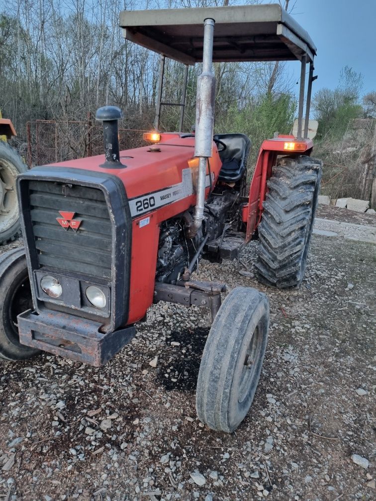 Massey Ferguson 260