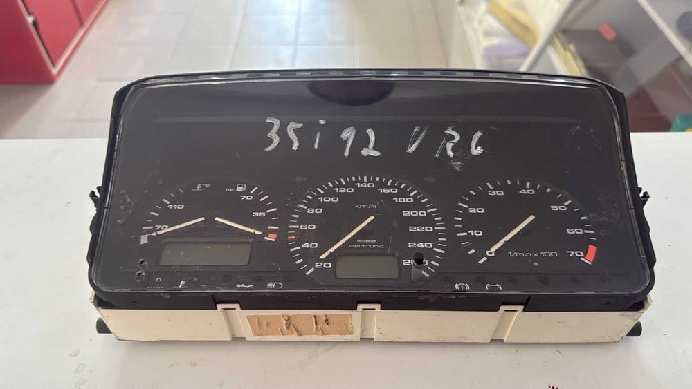 Щиток приборов на VW Пассат В4 VR 6 электронный