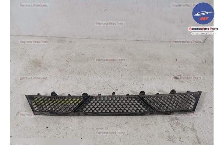 Долна решетка BMW / BMW Seria 5 F07/F10/F11 Долната решетка е оригинал