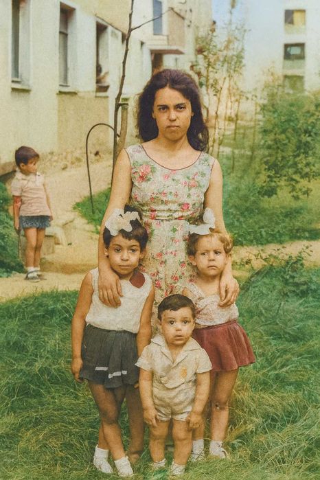 Colorare fotografii vechi alb-negru