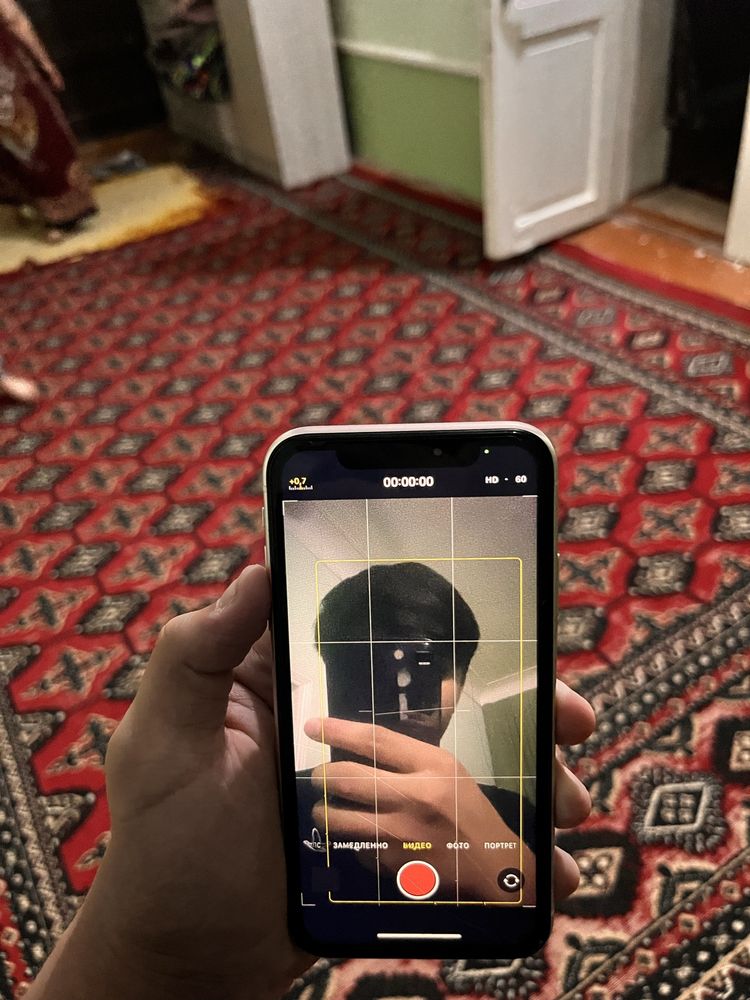Iphone 11 sotiladi