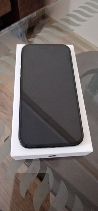 Vând iphone 15 128gb