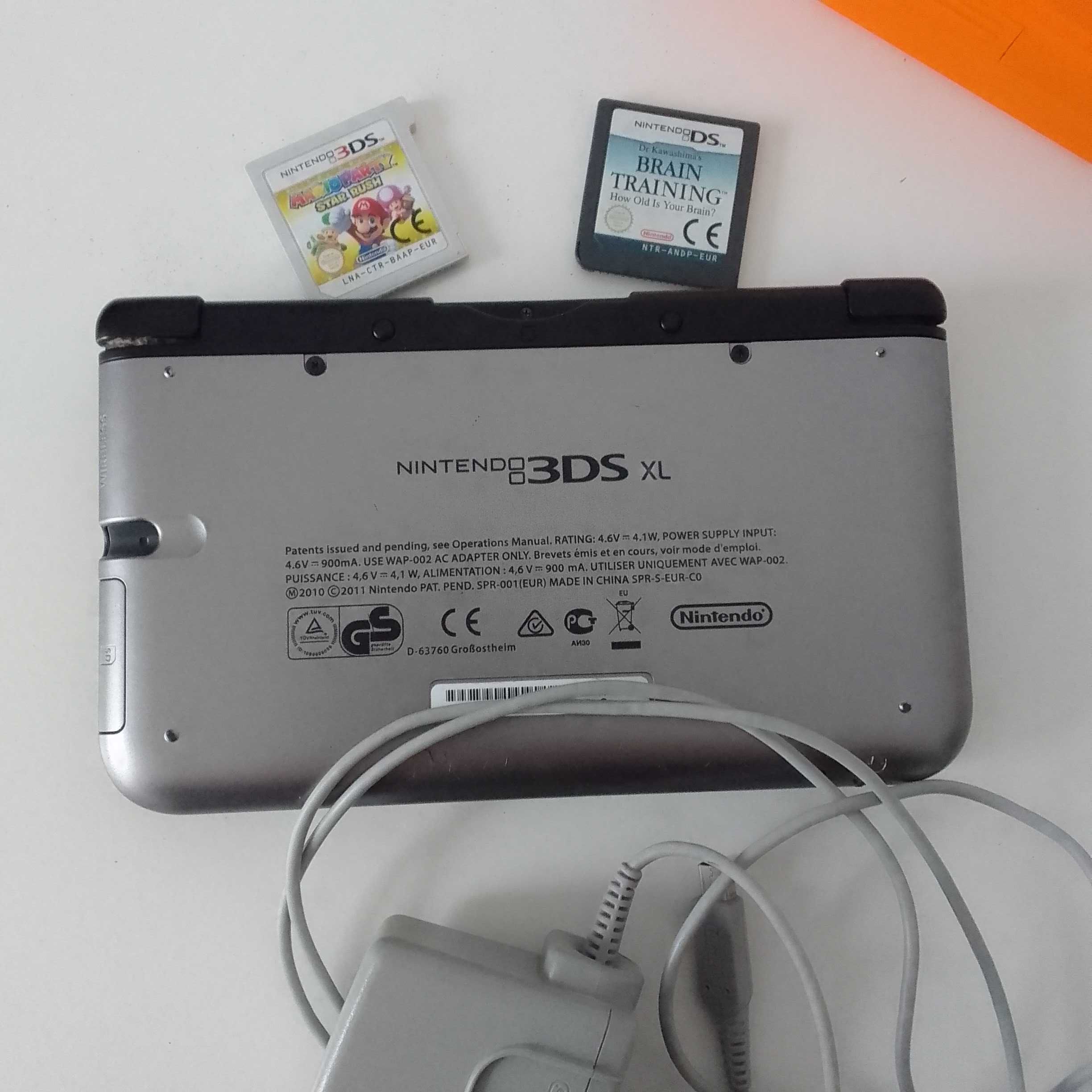 Consola Nintendo 3ds xl cu jocuri mario si brain training