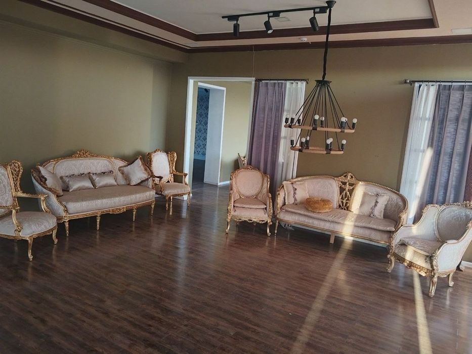 Продается диван и кресло, 2200y. e