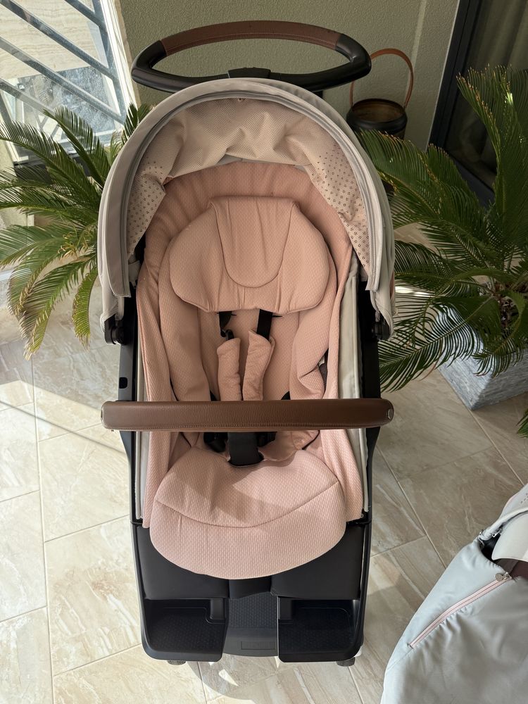 Бебешка количка Stokke Xplory, модел 2021 – розово/сиво