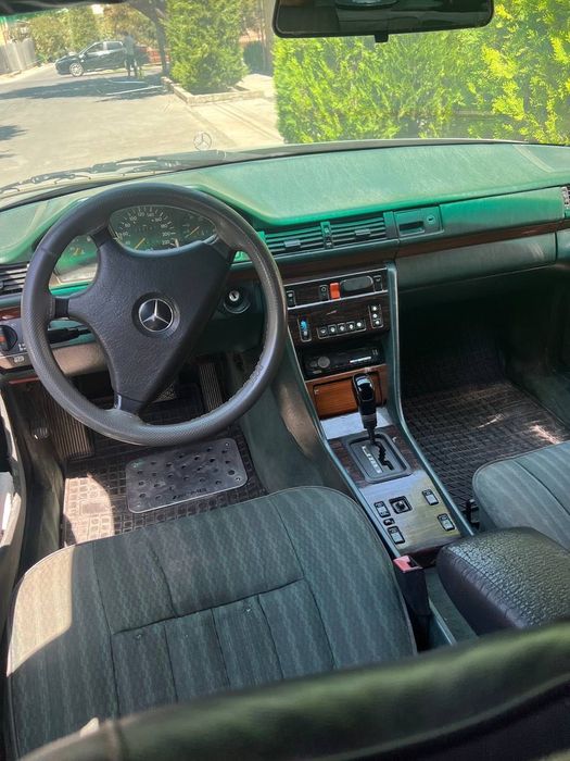 Mercedes Benz 124