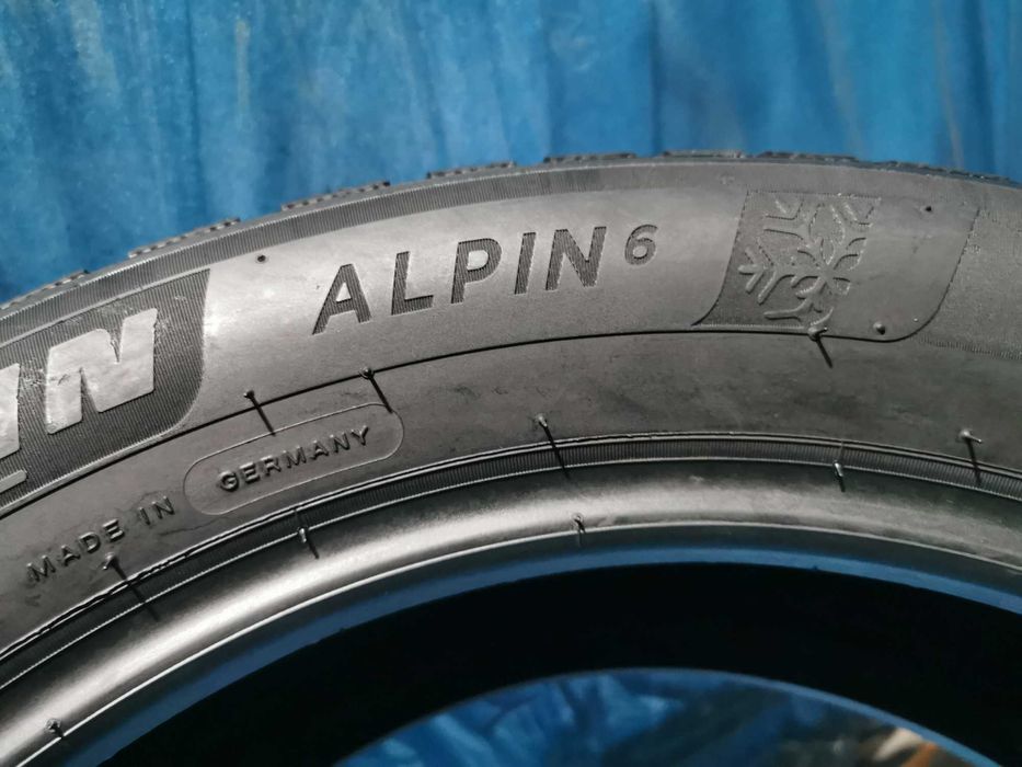 205 55 16 michelin m+s 4 buc