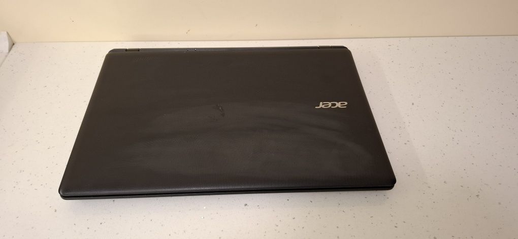 Лаптоп Acer Aspire E15