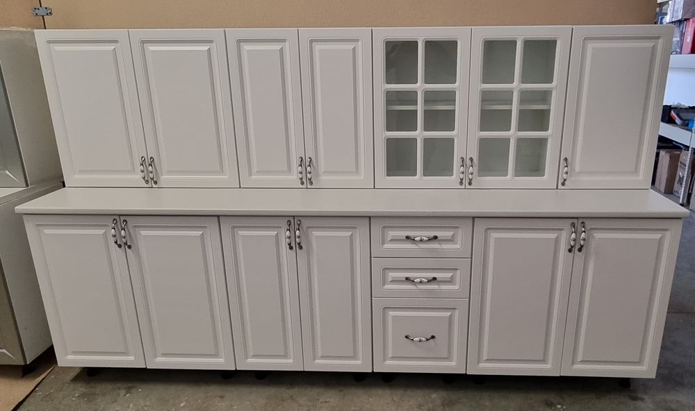 Mobila de bucatarie noua, SOFT Close cu blat nedecupat si fronturi MDF