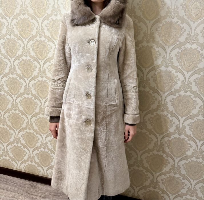 Продам мутоновую шубу