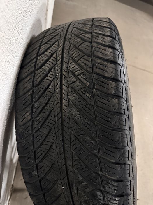 Джанти с гуми за BMW 7 G11-12 G32 245/45/19