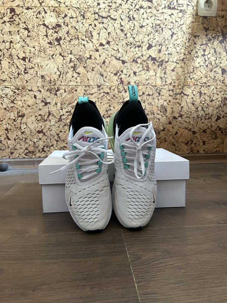 Nike air max 270C