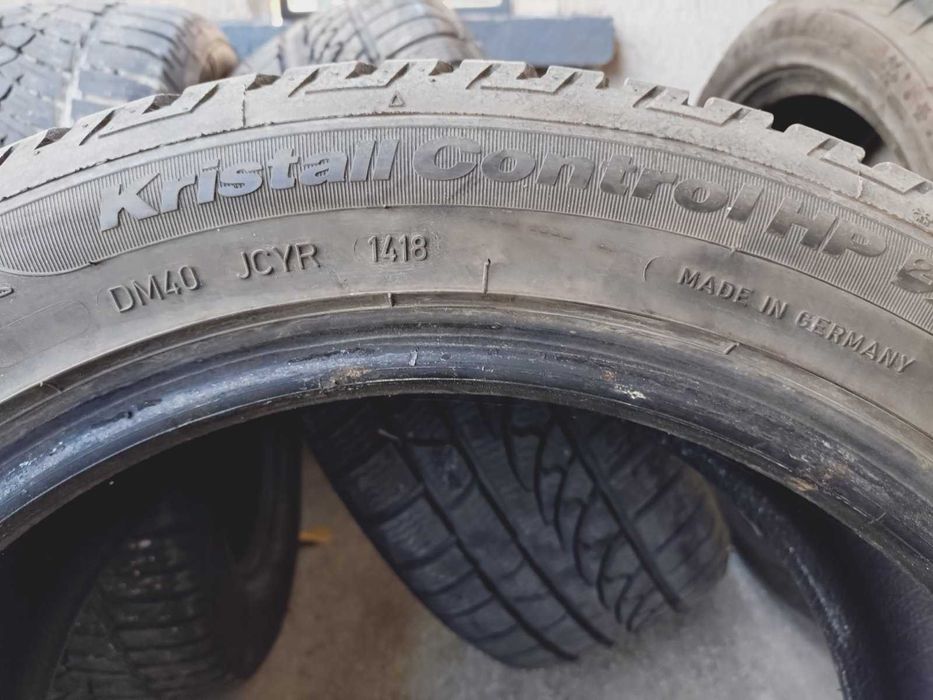 Продавам зимни гуми 225 50 17 , две Петлас и две Фулда