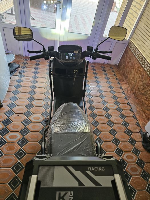 Skuter elektronni wasat sport 20km yurgan arzon narxda