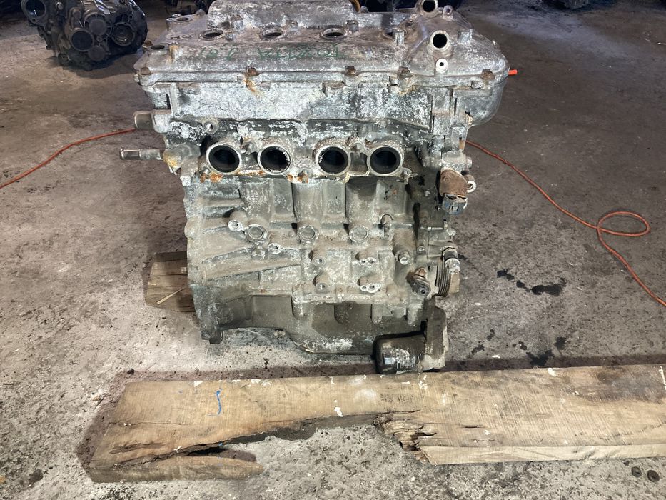 Toyota auris 2009 година 1.6 i 124кс Двигател