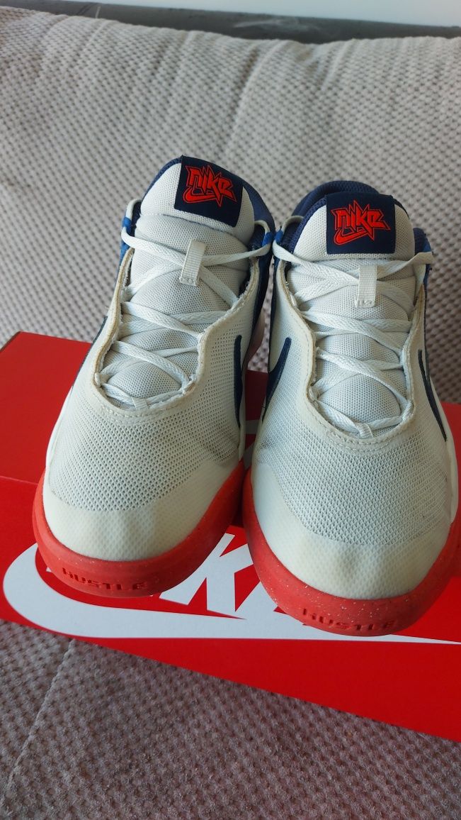 Дамски маратонки NIKE
