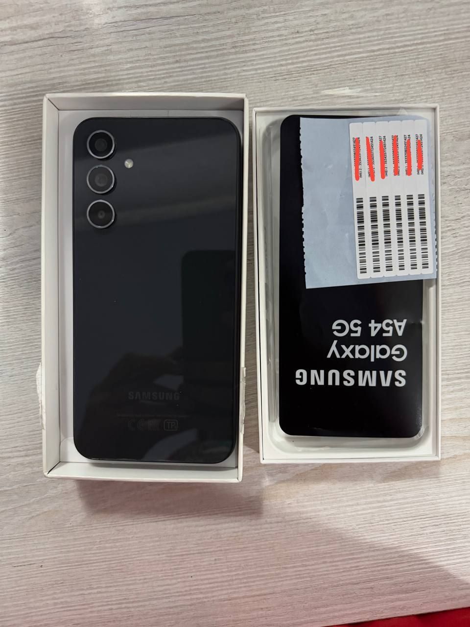 Samsung A54 5G, в хорошем состояние