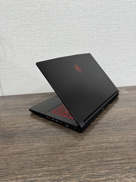 12-Ядерный Msi Dragon GF63 intel Core i5 11th Gen GTX1650 DDR6 Идеал!