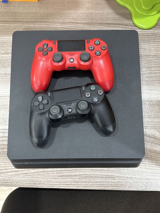 PlayStation 4 Slim