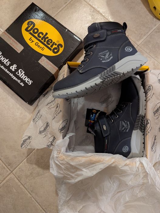 Нови детски боти Dockers