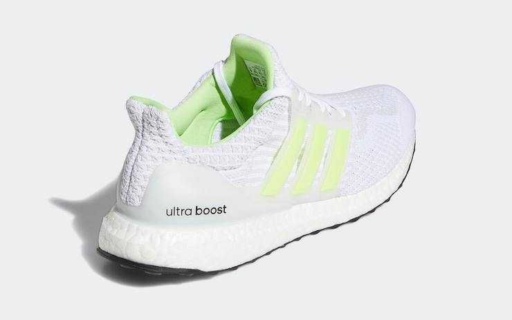 Оригинални маратонки * ADIDAS ULTRABOOST DNA 5.0 * - 39 1/3