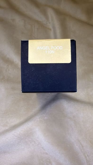 fondul de ten lichid Huda Beauty #FauxFilter Luminous Matte