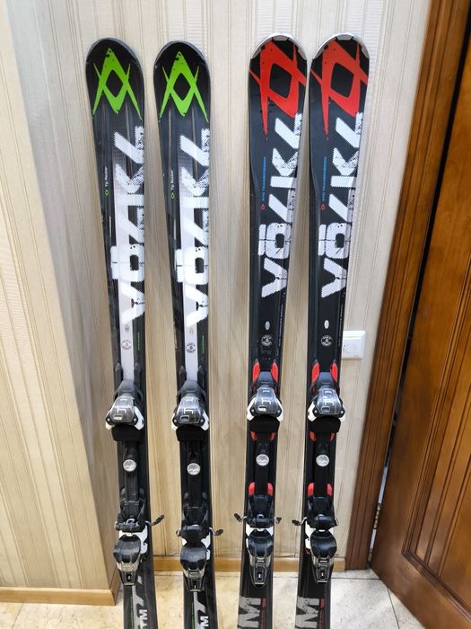 Горные лыжи две пары коепления не рабочие