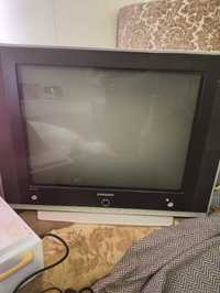 Телевизор Samsung большой