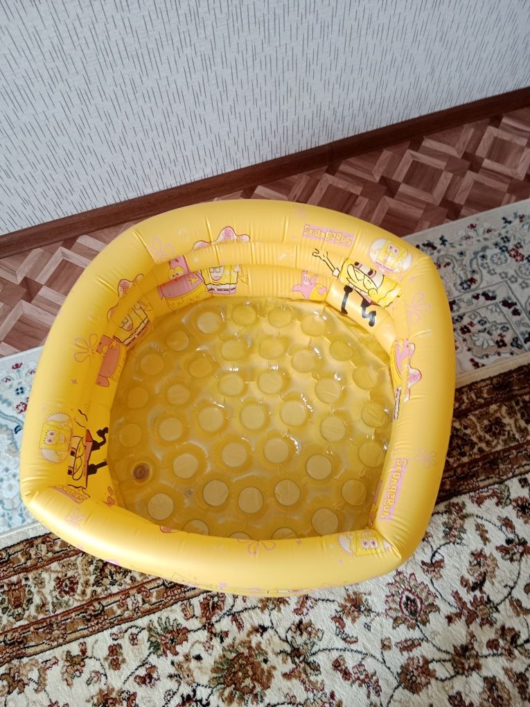 Продам бассейн для детей