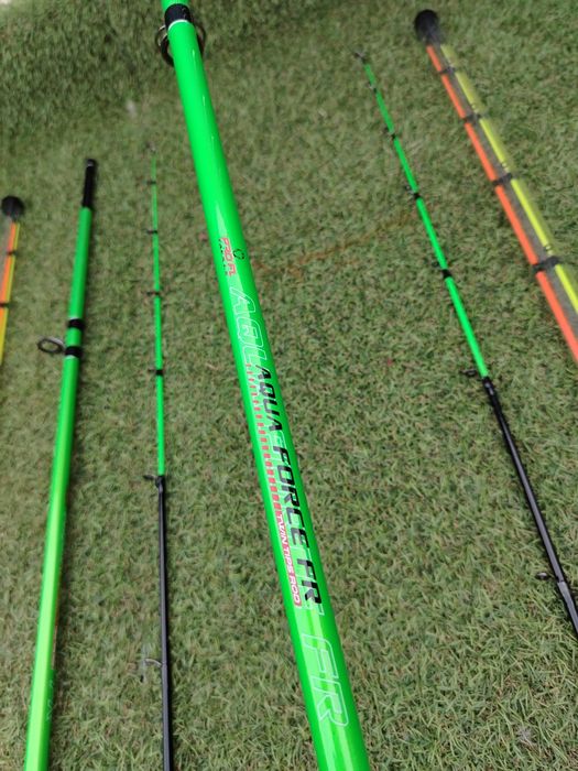SET 2 Lansete carbon FEEDER Fl Aqua FORCE 3m + 2 Mulinete Qc 6000 7 ru