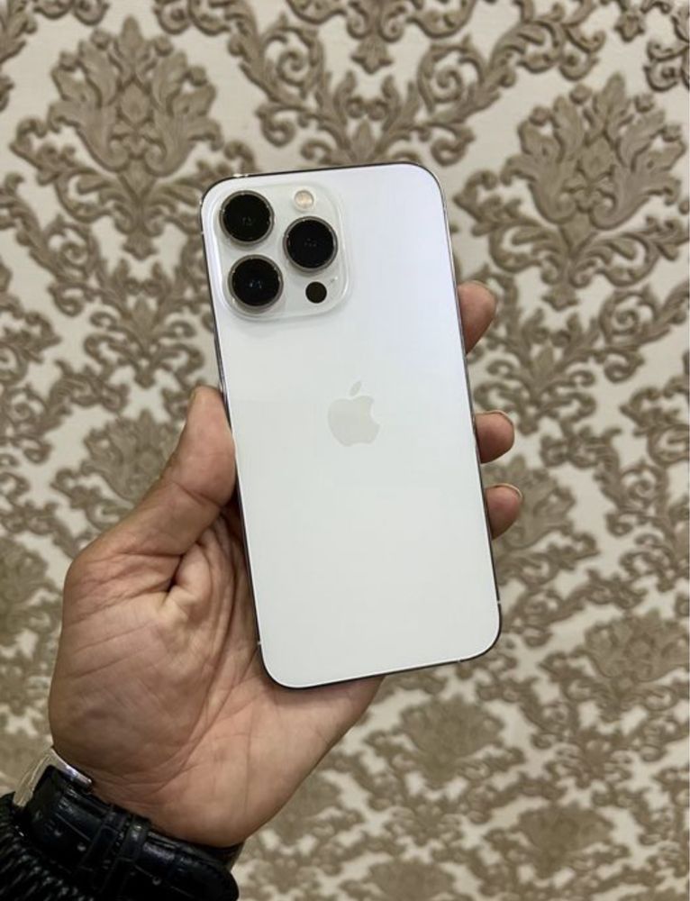 Iphone 13 pro sotiladi holati zur