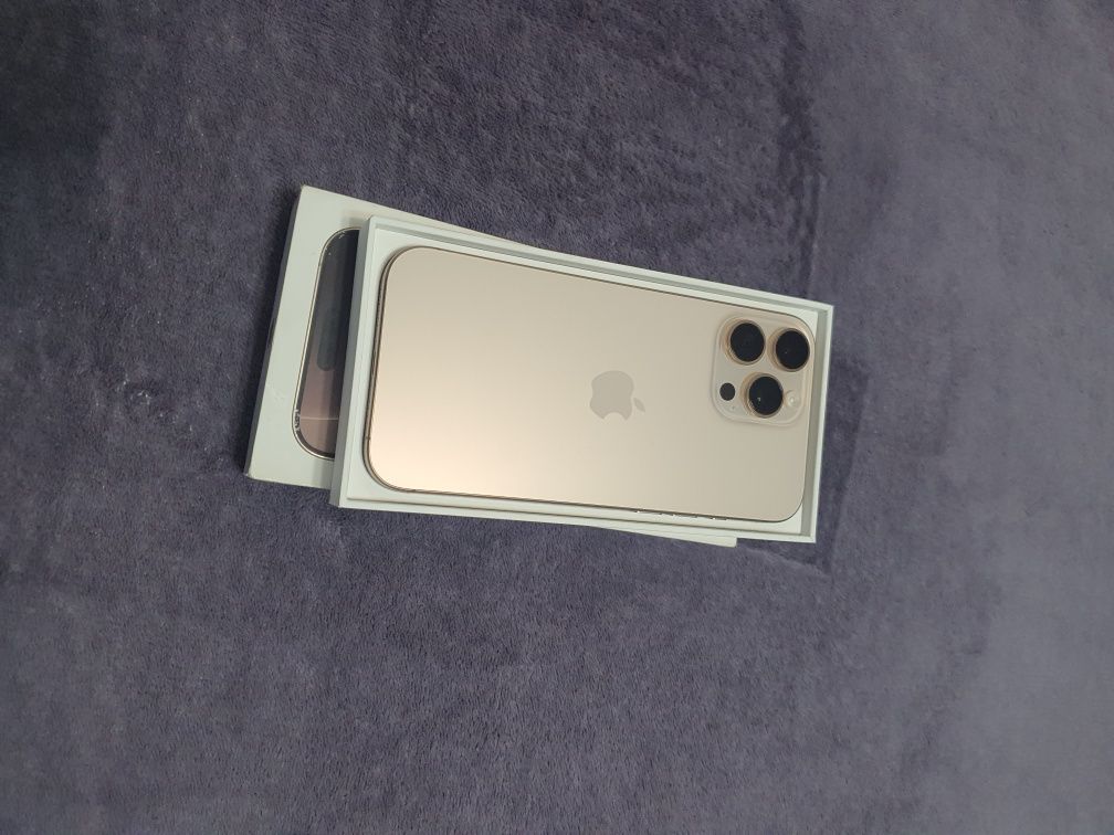 Vand/schimb iphone 16 pro max/256gb Nou