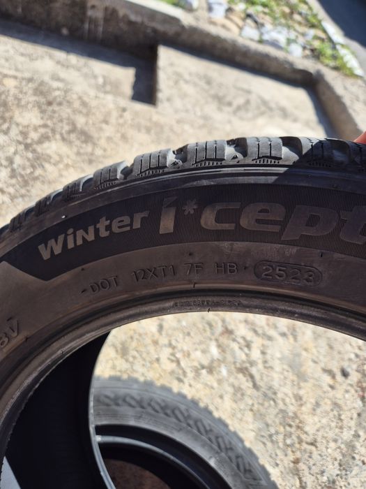 Зимни гуми 215/55 R17