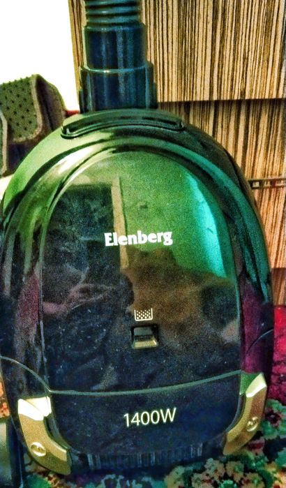 Продам Пылесос Elenberg