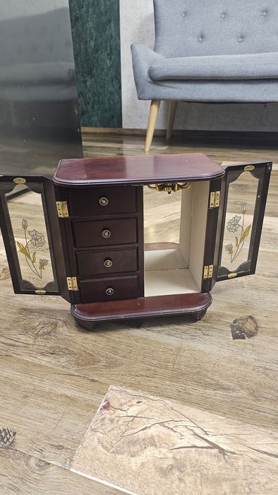 Casetă de bijuterii muzicala