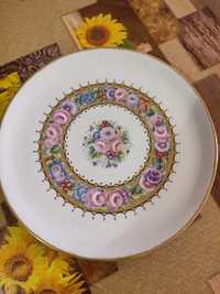Керамична чиния с цветя